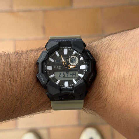 G-SHOCK GA-0105 Beige Tablero Negro - Blanco